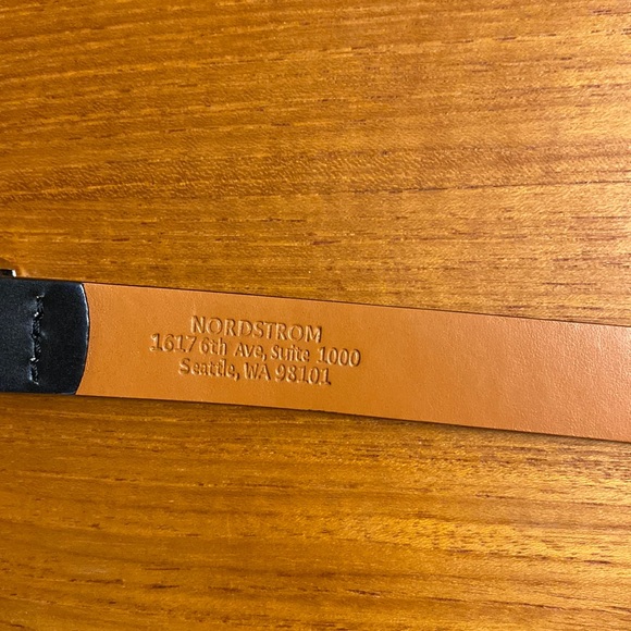 2/$30 Women black leather belt from Nordstrom Halogen, XS - Picture 4 of 8